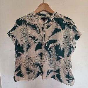 J. Crew Silk Green and White Palm-Print Short Sleeve Blouse Size Small